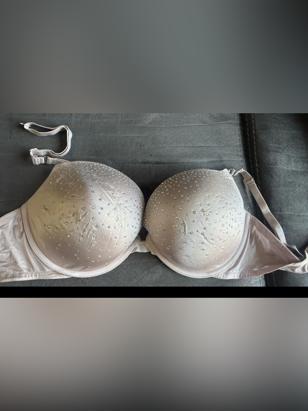 Convertible/Versatile Embellished Push-Up Bra - Cream